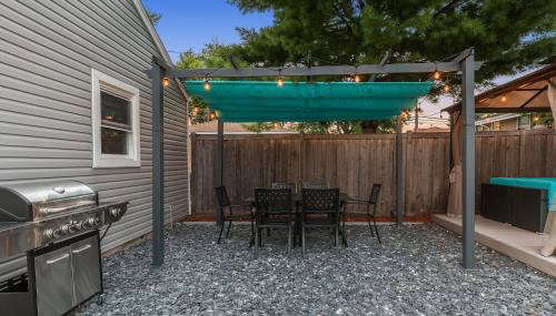 Modern Retreat, Double lot with Pergola, Fire pit, Game room, 5 min to Brookfield Zoo - Foto 5