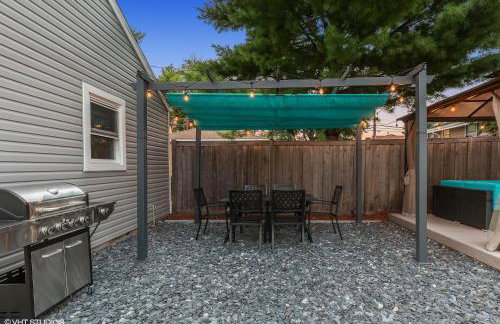 Modern Retreat, Double lot with Pergola, Fire pit, Game room, 5 min to Brookfield Zoo - Foto 5