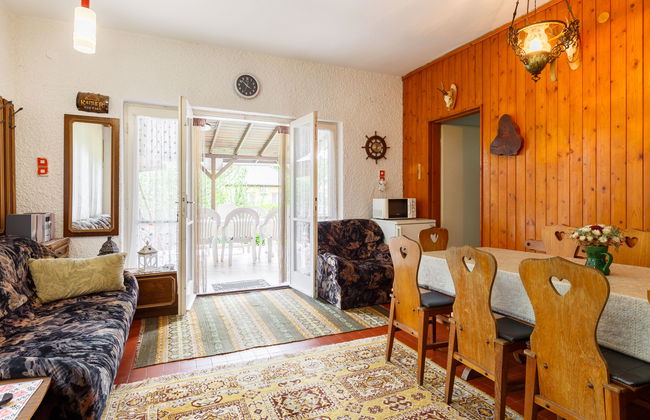 4 bedroom House in Balatonfenyves with garden and terrace - Photo 5