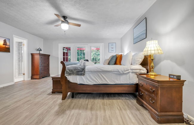 Hudson Manor 4 Bedroom Home by RedAwning - Foto 4