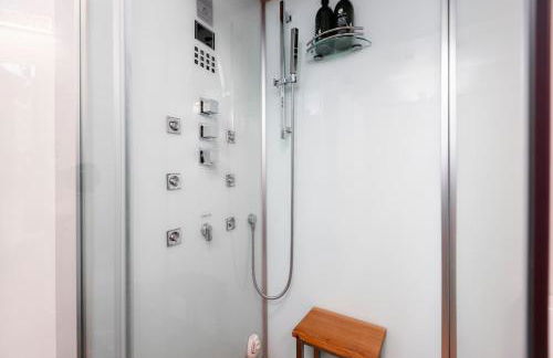 Home Away from Home 3 Close to KCI Airport, Weston - Foto 14