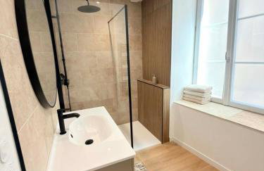 Le salon des voyageurs - Appartement au coeur du Centre Historique de Dole avec Terrasse - Foto 14