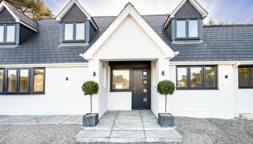 NEW! Stunning & Huge 5BR with Parking & Garden - Perfect for Families & Groups! Excellent Location - Foto 5