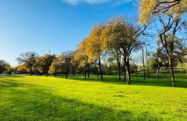 Art Deco Gem-King Suite-Hot Tub-Outdoor Fire Place - Foto 36