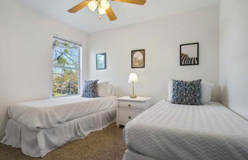 Spacious 8-Bed Home Near Tesla & Samsung Plants - Foto 13