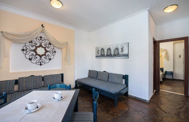 Hotel Castle Suites - Photo 68