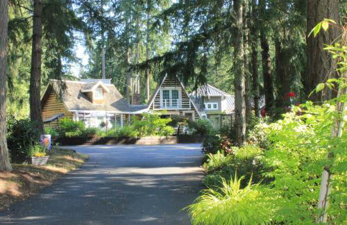 Entire cabin inside city limit - Foto 1