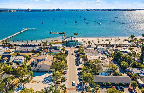 Quaint Gulfport Beach Bungalow - Foto 28