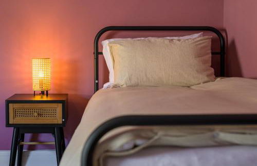 Beautiful 2 Bedroom House in Atherton, Free Parking - Foto 8