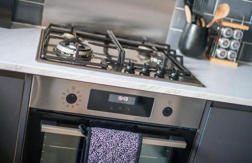 Stylish 2 Bed Bungalow in East Ham, Close to Excel - Foto 10