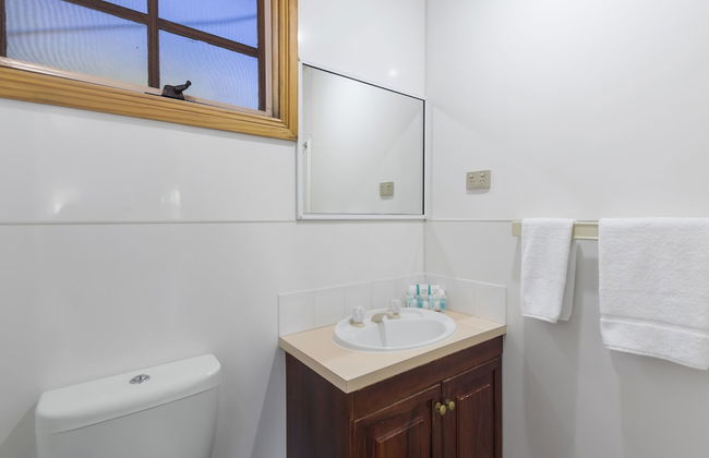 Wairo Beach Holiday Park - Photo 78