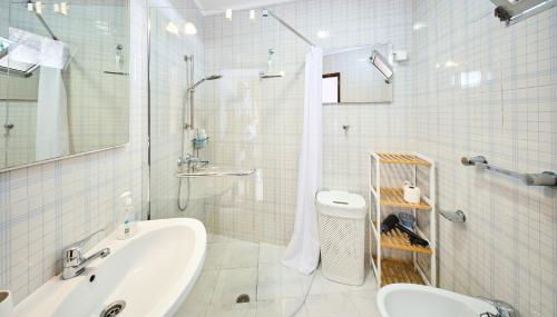 S&I Chillhouse Funchal - Foto 2, towels, Shower