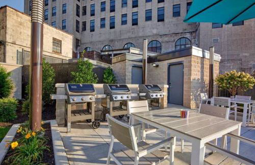 Stylish 1br Unit. Parking. Easy Ride to NYC - Photo 26