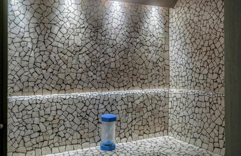 Stunning Home In Magliolo With Sauna - Photo 36