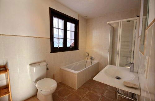 CHALET AVEC VUE DEGAGEE - SAINT JEAN D'AULPS - 8 PERSONNES - MOUILLETTES - Foto 10