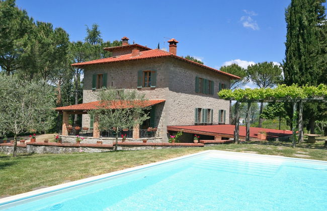Villa Lo Scoiattolo - Photo 1