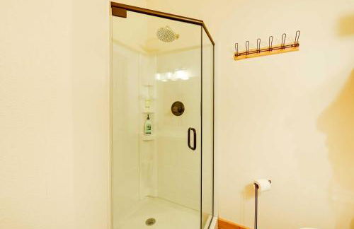 Fishermans Cabin in Soldotna Near Kenai River! - Photo 12