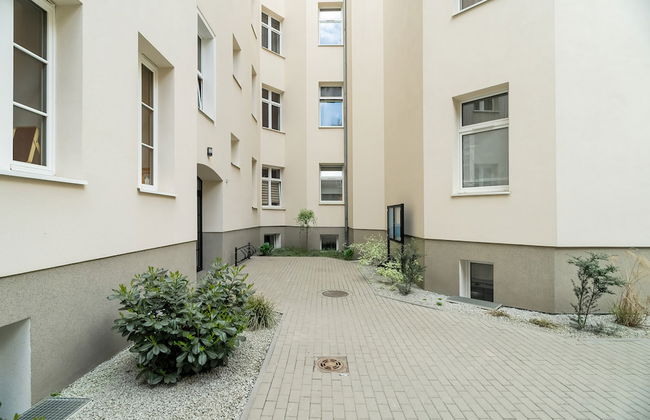 Charming Poznan Center Studio by Renters - Foto 14