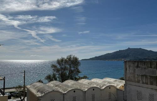 Arty Loft with Sea & City Views - Foto 35