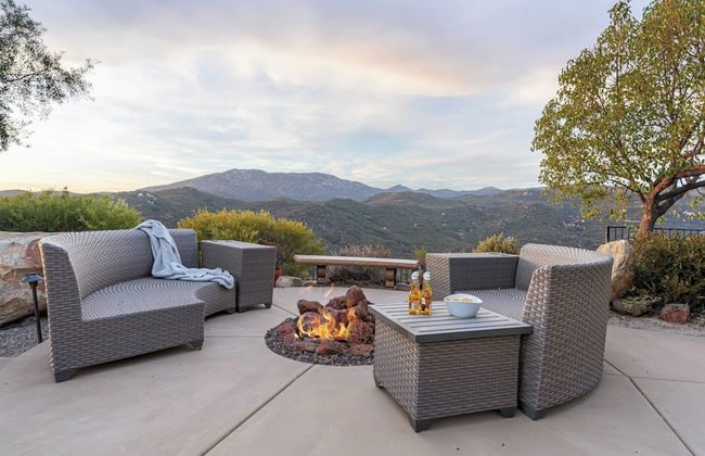 Hilltop Estate w/ Pool, Hot Tub, Fire Pit, Views Cleveland Vista by Avantstay - Foto 57