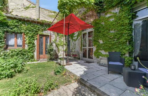 Les Bellevue Cité "3 Apartments, 1 with Garden & Private Parking, Aircon, WiFi, Free Public Car Park, 1 km from Cité" - Foto 15