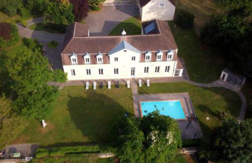 Gîte Château de Montboulon 4* Spa+piscine 14pers. - Foto 3