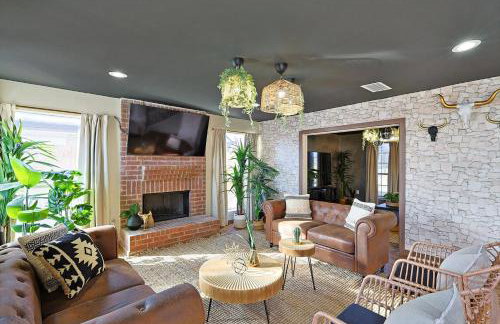 Luxury 5BR Getaway w Pool Hot Tub & Cinema - Foto 6