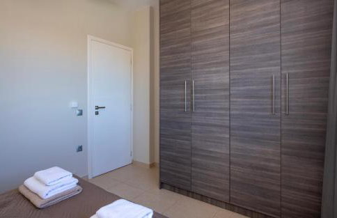 Gabriel apartment with a shared pool close to the beach - Foto 30