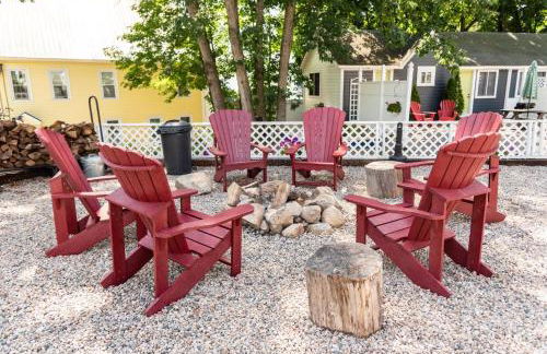 Cottage 7 - Stand Alone Queen Bed Child Loft w Twin Private Bath Kitchenette Pets Allowed Fee applies - Foto 22