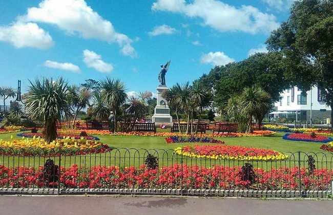 3-bed Homely Modern Caravan in Clacton-on-sea - Foto 17