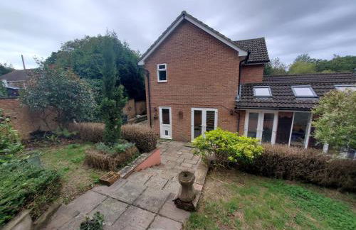 5 bedroom, recently renovated house close to Hastings Beach - Foto 24