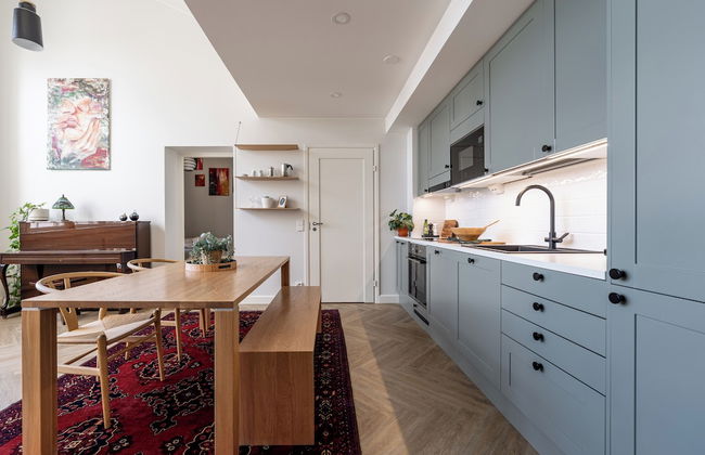 Historical 1BR Penthouse with Sauna - Photo 4