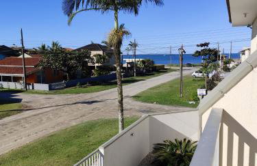 Casa de Praia Sol e Mar em Itapoá - Foto 14