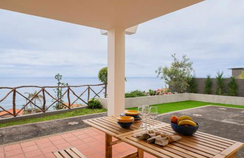 Casa Amarela da Fajã da Areia by An Island Apart - Foto 23