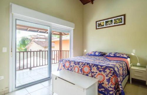 CHARMOSA CASA EM CONDO A 01 QUADRA DA PRAIA DO SAPE UBATUBA com churrasqueira, forno pizza, wifi - Foto 8