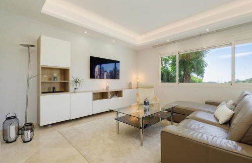 Private heatable infinity pool with sea views in La Mairena, Marbella - Foto 14