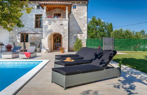 Cozy Home In Rojnici With Wifi - Photo 11