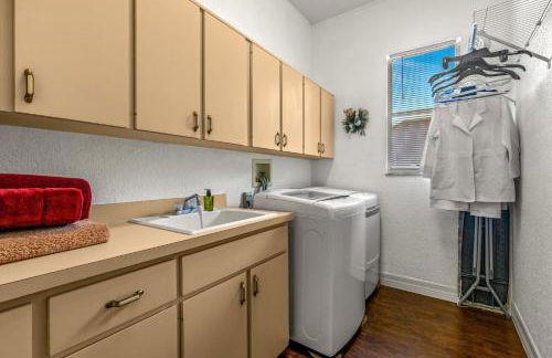 Quiet and Cozy 3 beds 3 baths in Spring Hill with heated Pool and Hot Tub - Foto 14