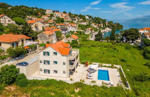 Villa Janie with a pool for up to 16 people - Photo 71