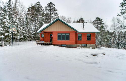 Dock and Foosball Esquagama Lake Family Cabin - Foto 4