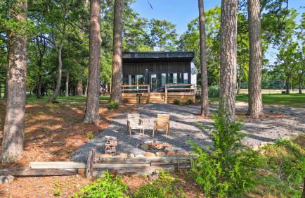 Waterfront 1BR on Working Farm with Deck and View - Foto 4