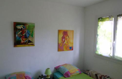 Au centre du Pradet et à 15 mn à pied des plages - Foto 15