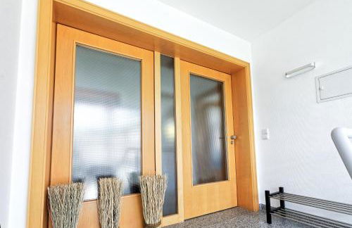 Exklusives Penthouse mit Dachterrasse, hochwertig ausgestatteter Küche mit Dampfgarer, inklusive 2 Stellplätze und Fahrradgarage - Foto 29