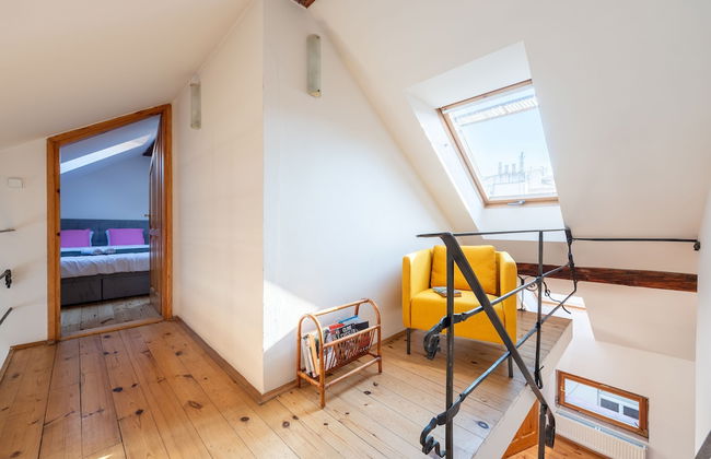 Spacious 2-level apart National Theatre - Foto 17