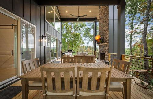 Sapphire Skies - Photo 32