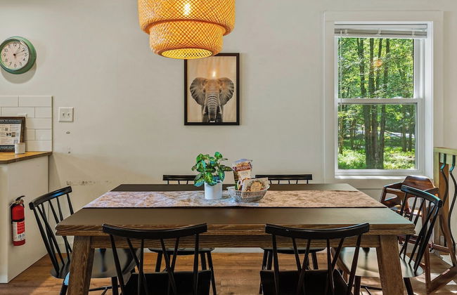 Lake Daze by Avantstay Lakefront w/ Modern Interior, Enclosed Porch & Hot Tub - Foto 11