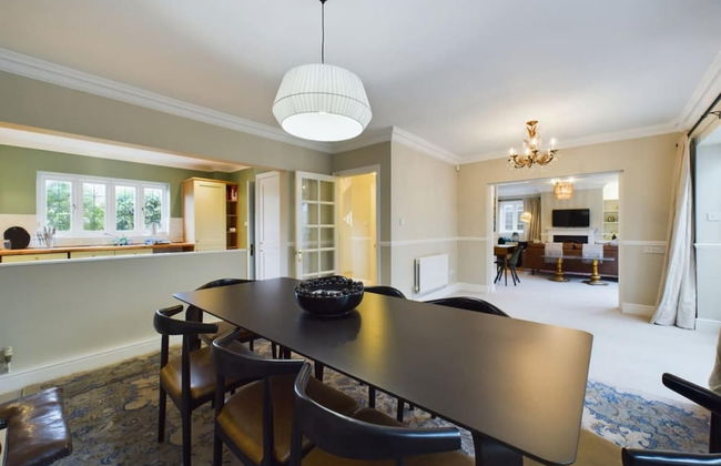 The Fosse Way Cottage - Breathtaking 5bdr Cottage With Parking Garden - Photo 13