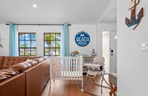 Pelican Paradise! Waterfront, BBQ, Heated Pool, King Bed, Luxury, Family Fun & More - Foto 49