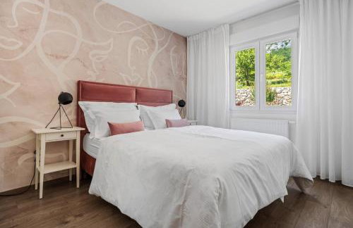 VILLA BEYBE with Jacuzzi, large private pool 50m2, BBQ,free WIFI, 3 bedrooms - Foto 27