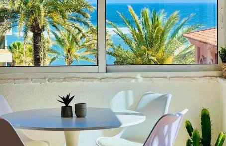 Penthouse - Beach - Sea View - Pool - 40 sqm Private Terrace - One Bedroom - Sleeping Alcove - Foto 2